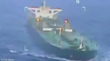 قفزة مفاجئة بأسعار النفط الخام تزامناً مع تصاعد التوترات في مضيق هرمز